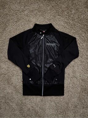 Ferrari Puma Women’s Bomber Black Full Zip Jacket Size Small